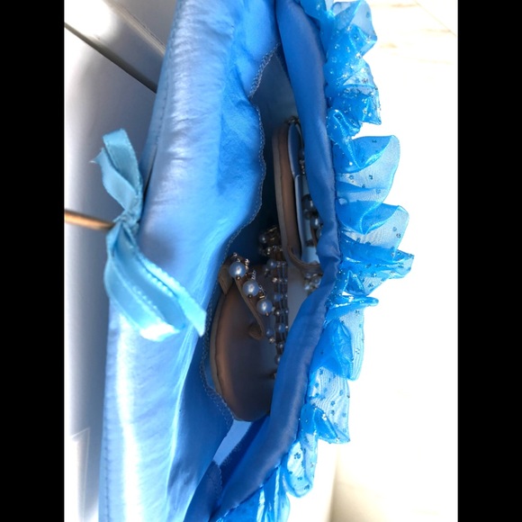 Christmas stocking alternative snowflakes & feathers multifunction accessory bag - Picture 9 of 9